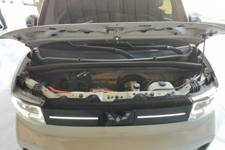Used Wuling Hongguang MINIEV 2022 Macaron Premium Model – Lithium Iron Phosphate Engine Bay