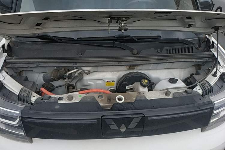 Used Wuling Hongguang MINIEV 2022 GAMEBOY 200km Gaming Edition with Lithium Iron Phosphate Engine Bay