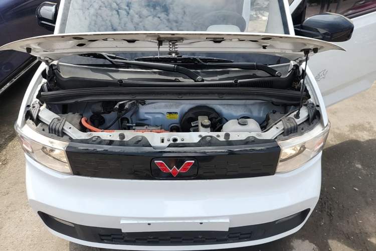 Used Wuling Hongguang MINIEV 2022 Zizai Version Lithium Iron Phosphate Engine Bay