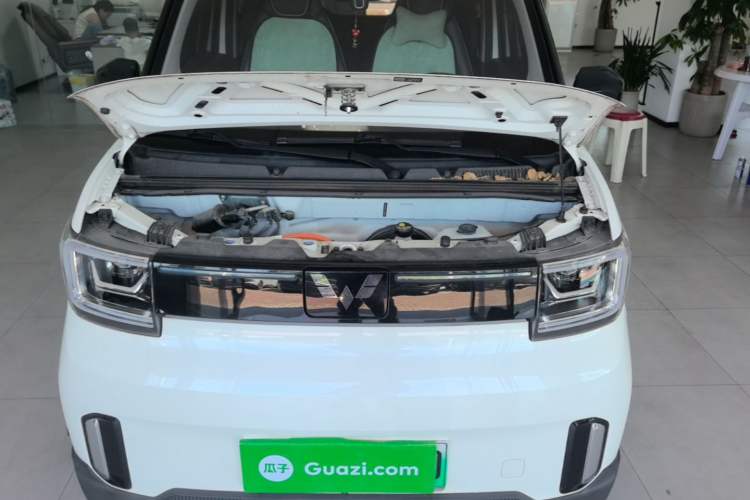 Used Wuling Hongguang MINIEV 2022 GAMEBOY 200km Gaming Edition with Lithium Iron Phosphate Engine Bay