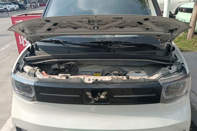 Used Wuling Hongguang MINIEV 2022 Macaron Premium Model – Lithium Iron Phosphate Engine Bay