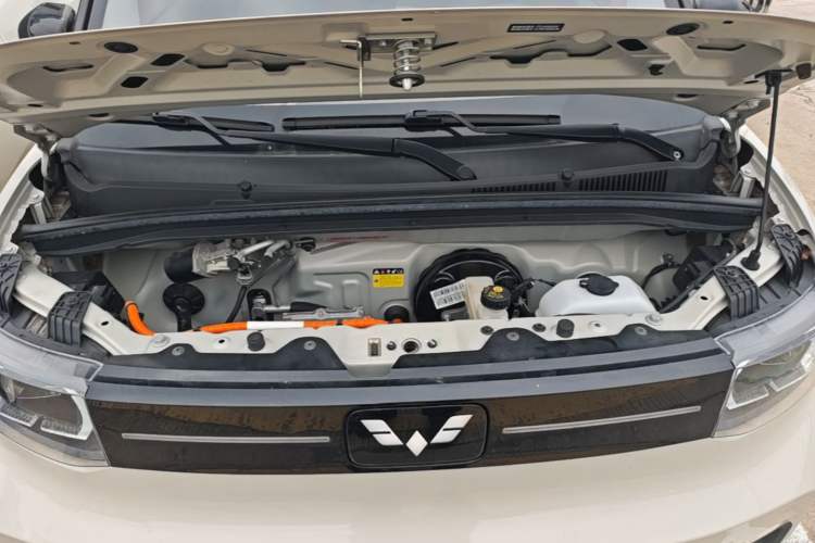 Used Wuling Hongguang MINIEV 2022 Macaron Premium Model – Lithium Iron Phosphate Engine Bay