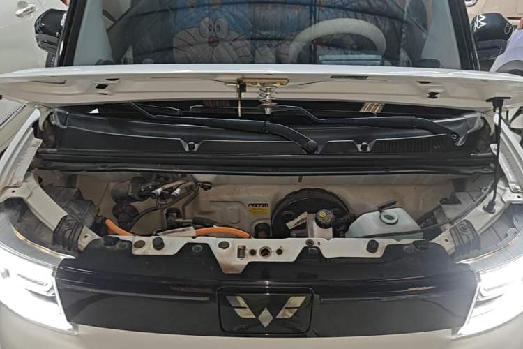 Used Wuling Hongguang MINIEV 2022 GAMEBOY 300km Enthusiast Model with Lithium Iron Phosphate Engine Bay