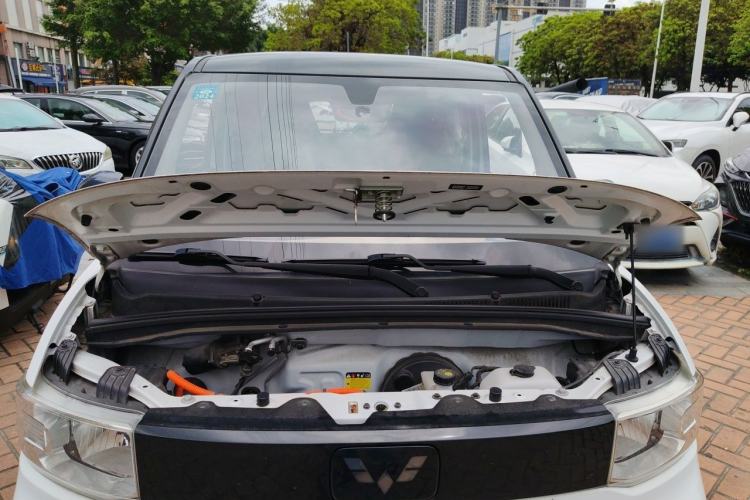 Used Wuling Hongguang MINIEV 2022 Zizai Version Lithium-NMC Engine Bay