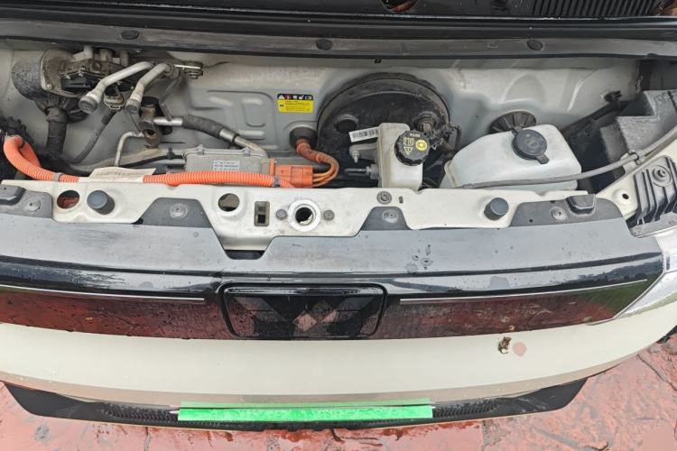 Used Wuling Hongguang MINIEV 2022 GAMEBOY 300km Enthusiast Model with Lithium Iron Phosphate Engine Bay
