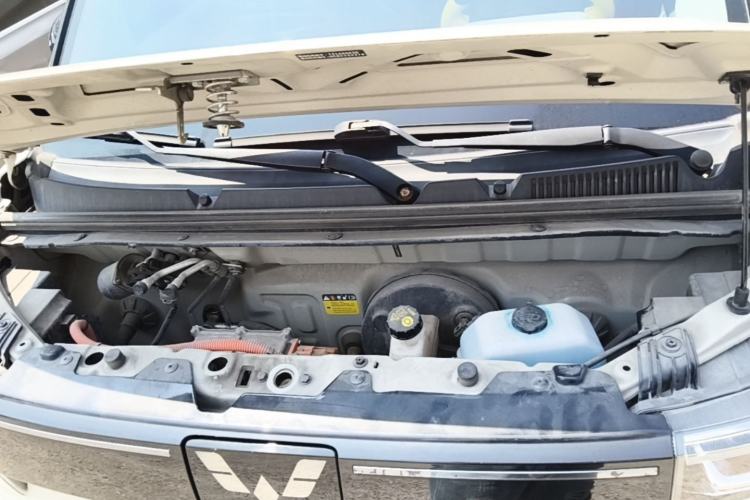 Used Wuling Hongguang MINIEV 2022 GAMEBOY 300km Enthusiast Model with Lithium Iron Phosphate Engine Bay