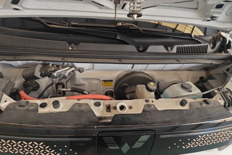 Used Wuling Hongguang MINIEV 2022 GAMEBOY 200km Gaming Edition with Lithium Iron Phosphate Engine Bay