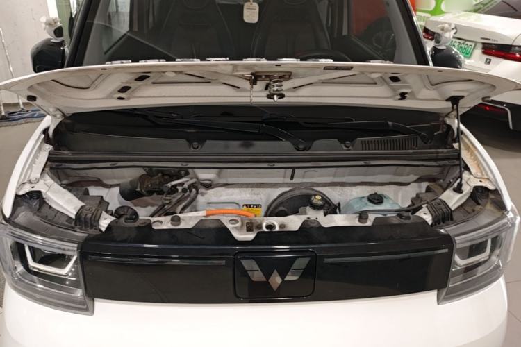 Used Wuling Hongguang MINIEV 2022 GAMEBOY 300km Enthusiast Model with Lithium Iron Phosphate Engine Bay