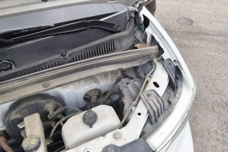 Used Wuling Hongguang MINIEV 2022 Easy Version Lithium-NMC Engine Bay Left