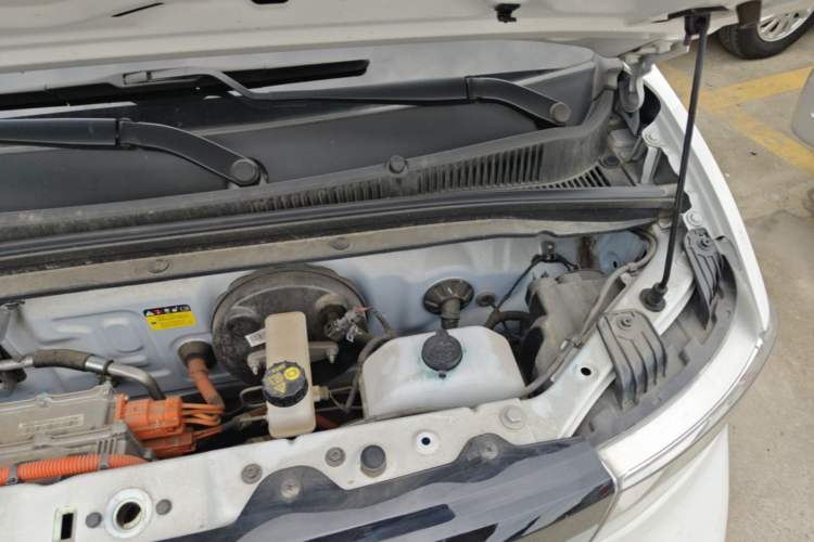 Used Wuling Hongguang MINIEV 2022 Macaron Premium Model – Lithium Iron Phosphate Engine Bay Left