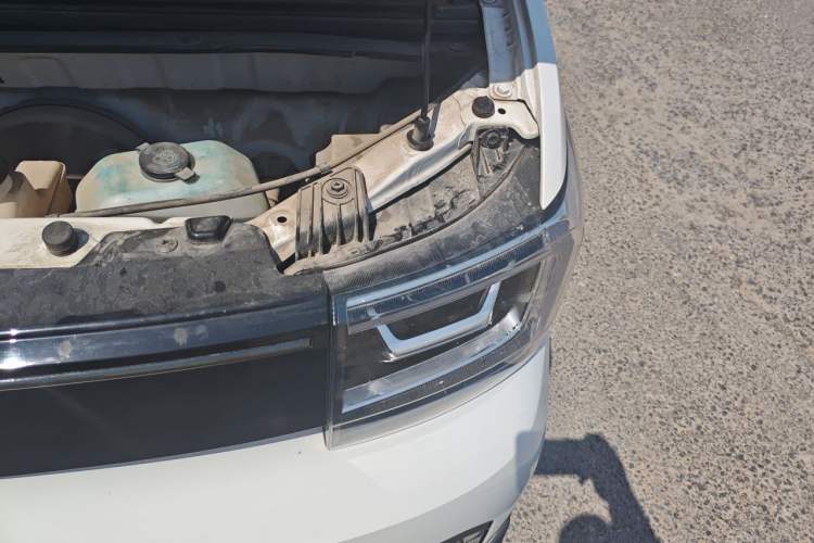 Used Wuling Hongguang MINIEV 2022 GAMEBOY 200km Gaming Edition with Lithium Iron Phosphate Engine Bay Left
