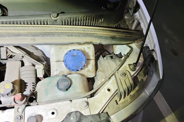 Used Wuling Hongguang MINIEV 2022 Easy Version Lithium Iron Phosphate Engine Bay Left