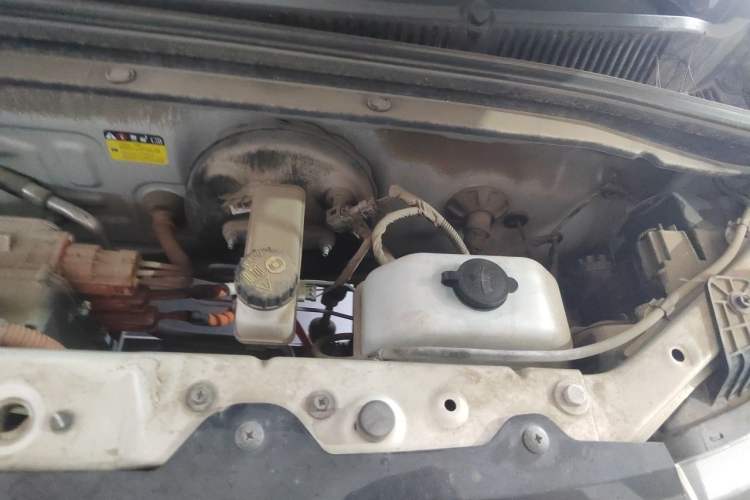 Used Wuling Hongguang MINIEV 2022 Macaron Premium Model – Lithium Iron Phosphate Engine Bay Left
