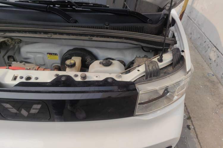 Used Wuling Hongguang MINIEV 2022 Enjoy Edition Lithium-Ion Battery Engine Bay Left