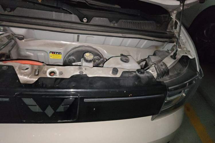 Used Wuling Hongguang MINIEV 2022 GAMEBOY 200km Gaming Edition with Lithium Iron Phosphate Engine Bay Left