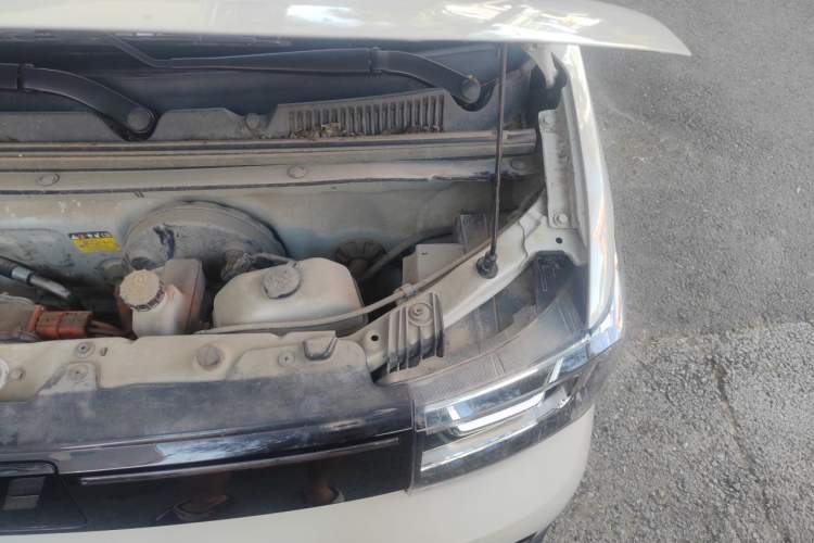 Used Wuling Hongguang MINIEV 2022 GAMEBOY 300km Enthusiast Model with Lithium Iron Phosphate Engine Bay Left