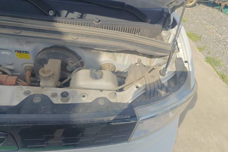 Used Wuling Hongguang MINIEV 2022 Zizai Version Lithium Iron Phosphate Engine Bay Left