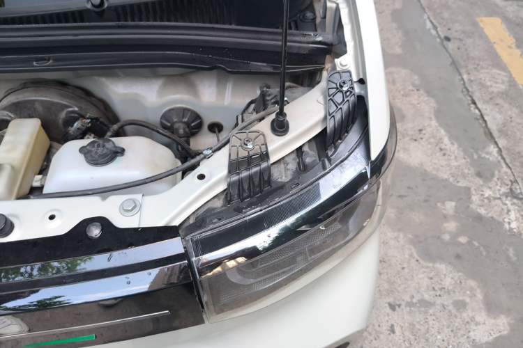 Used Wuling Hongguang MINIEV 2022 Macaron Premium Model – Lithium Iron Phosphate Engine Bay Left
