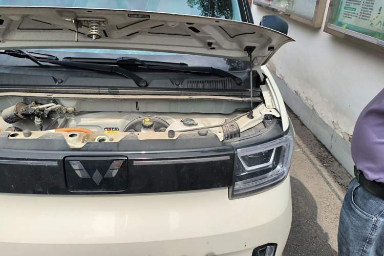 Used Wuling Hongguang MINIEV 2022 GAMEBOY 200km Gaming Edition with Lithium Iron Phosphate Engine Bay Left