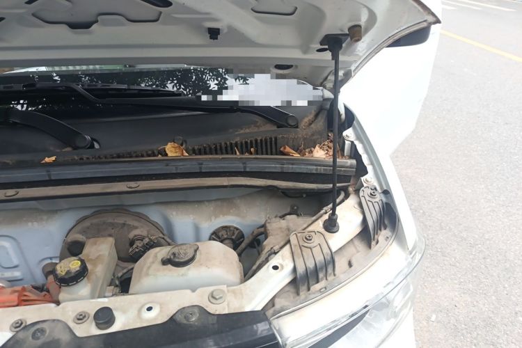 Used Wuling Hongguang MINIEV 2022 Easy Version Lithium Iron Phosphate Engine Bay Left