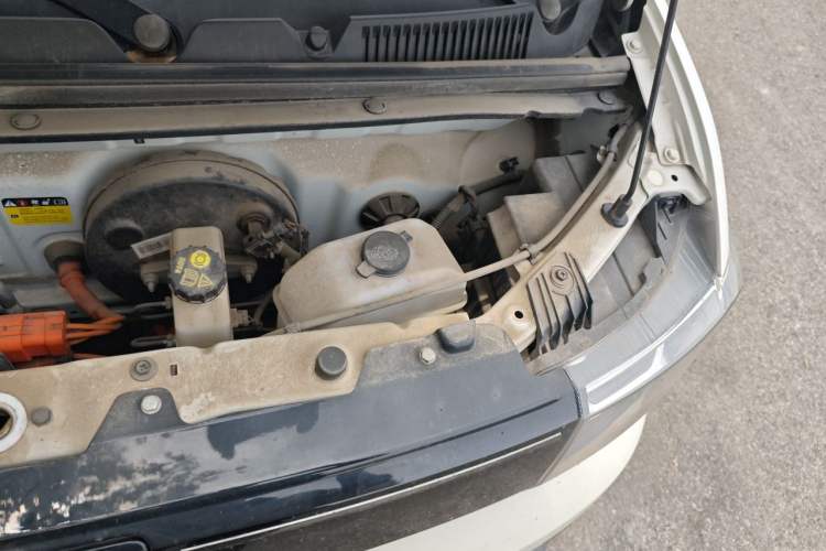 Used Wuling Hongguang MINIEV 2022 GAMEBOY 200km Gaming Edition with Lithium Iron Phosphate Engine Bay Left