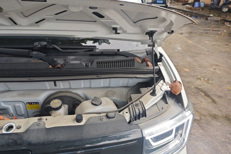 Used Wuling Hongguang MINIEV 2022 GAMEBOY 200km Gaming Edition with Lithium Iron Phosphate Engine Bay Left