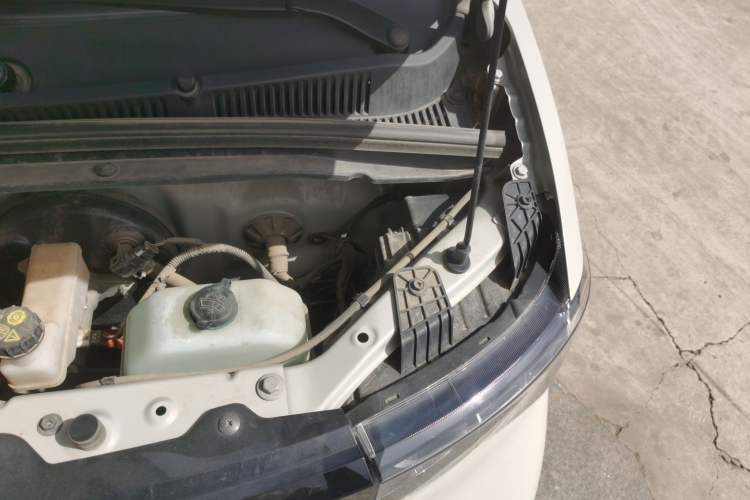 Used Wuling Hongguang MINIEV 2022 Macaron Fashion Edition Lithium-Nickel-Cobalt-Alpha-oxide Engine Bay Left