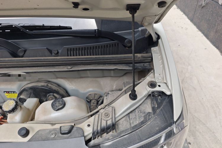 Used Wuling Hongguang MINIEV 2022 GAMEBOY 200km Gaming Edition with Lithium Iron Phosphate Engine Bay Left