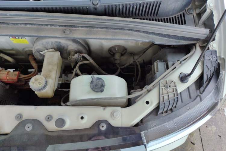 Used Wuling Hongguang MINIEV 2022 Macaron Premium Model – Lithium Iron Phosphate Engine Bay Left