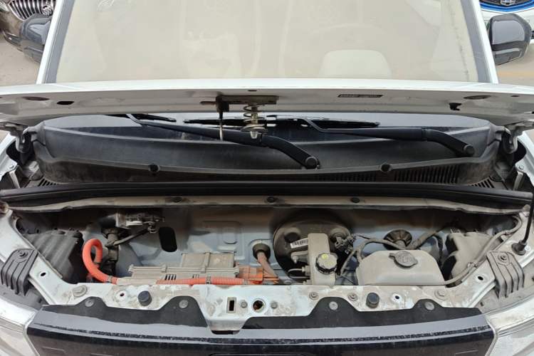 Used Wuling Hongguang MINIEV 2022 Easy Version Lithium-NMC Engine Bay