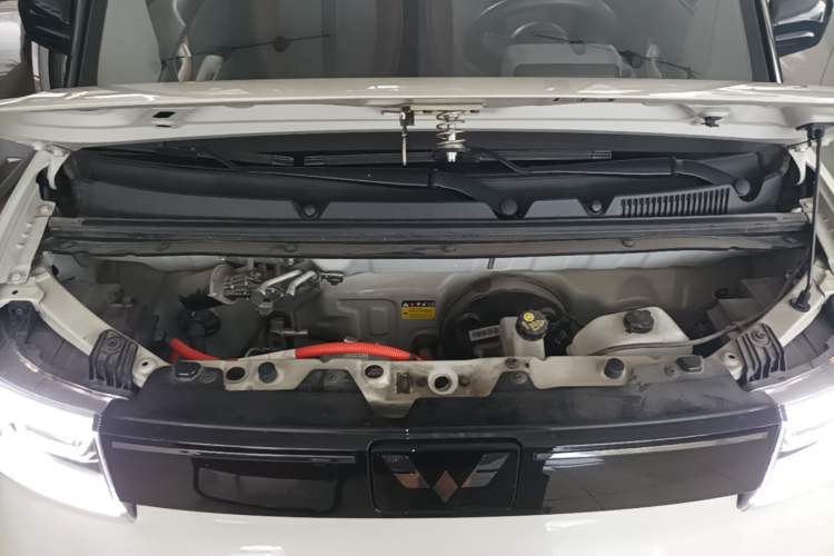 Used Wuling Hongguang MINIEV 2022 GAMEBOY 200km Gaming Edition with Lithium Iron Phosphate Engine Bay