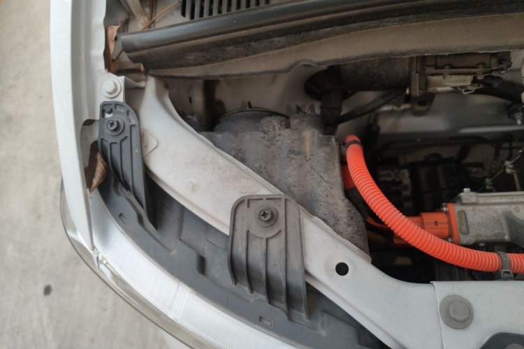 Used Wuling Hongguang MINIEV 2022 Zizai Version Lithium Iron Phosphate Engine Bay Right