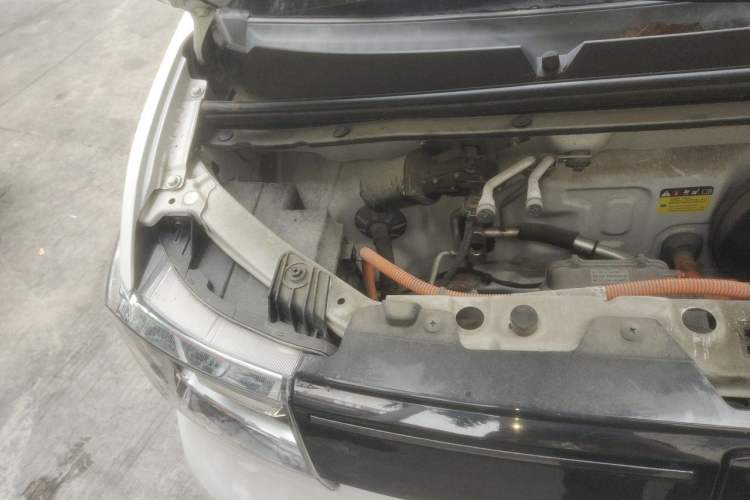 Used Wuling Hongguang MINIEV 2022 GAMEBOY 200km Gaming Edition with Lithium Iron Phosphate Engine Bay Right