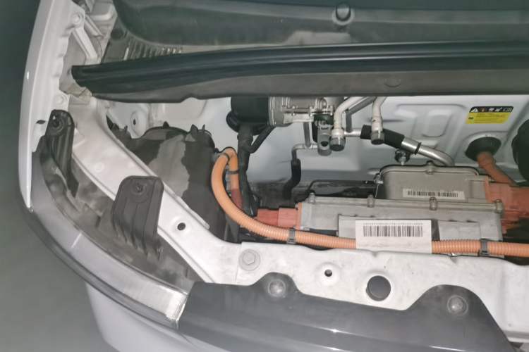 Used Wuling Hongguang MINIEV 2022 Enjoy Edition Lithium-Ion Battery Engine Bay Right