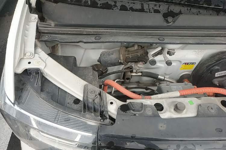 Used Wuling Hongguang MINIEV 2022 GAMEBOY 200km Gaming Edition with Lithium Iron Phosphate Engine Bay Right