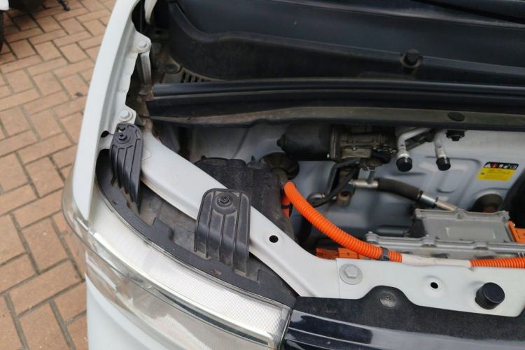 Used Wuling Hongguang MINIEV 2022 Zizai Version Lithium-NMC Engine Bay Right