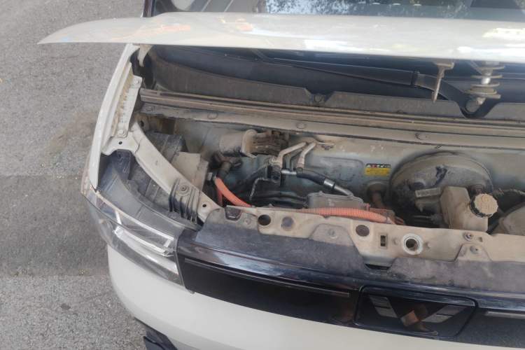 Used Wuling Hongguang MINIEV 2022 GAMEBOY 300km Enthusiast Model with Lithium Iron Phosphate Engine Bay Right