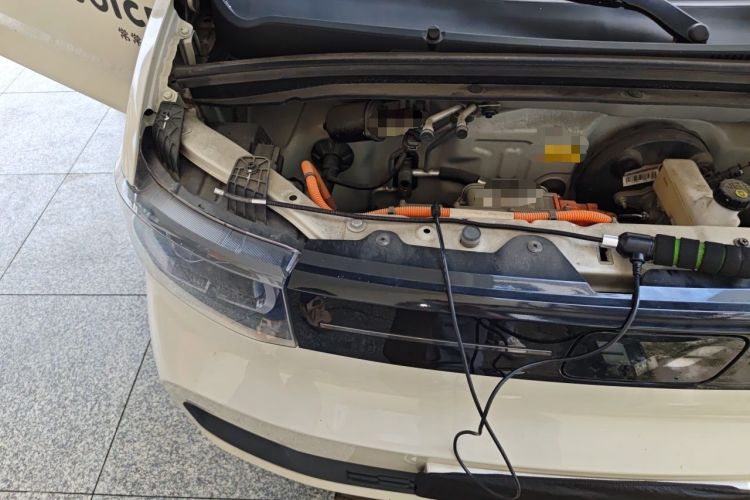 Used Wuling Hongguang MINIEV 2022 Macaron Premium Model – Lithium Iron Phosphate Engine Bay Right