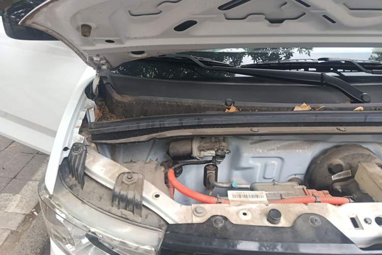 Used Wuling Hongguang MINIEV 2022 Easy Version Lithium Iron Phosphate Engine Bay Right