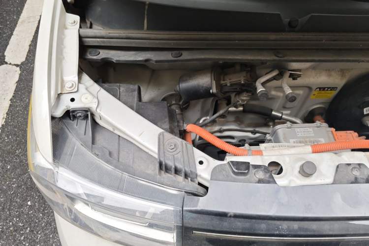 Used Wuling Hongguang MINIEV 2022 GAMEBOY 200km Gaming Edition with Lithium Iron Phosphate Engine Bay Right