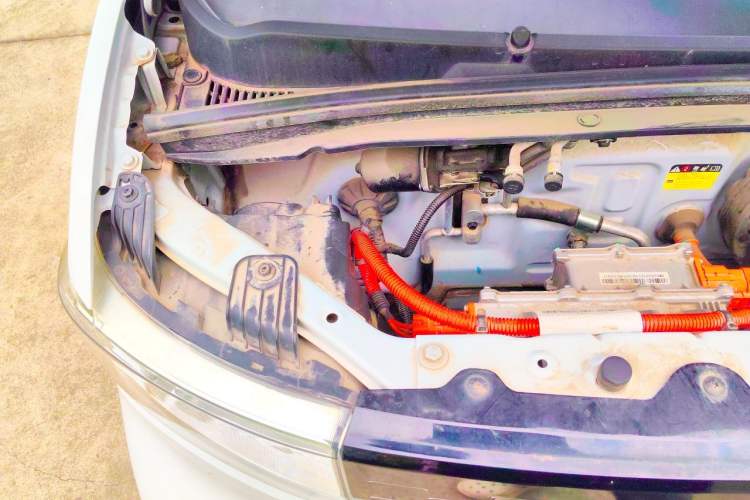 Used Wuling Hongguang MINIEV 2022 Zizai Version Lithium Iron Phosphate Engine Bay Right