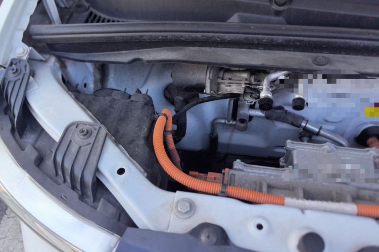 Used Wuling Hongguang MINIEV 2022 Zizai Version Lithium Iron Phosphate Engine Bay Right
