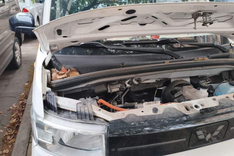 Used Wuling Hongguang MINIEV 2022 Zizai Version Lithium Iron Phosphate Engine Bay Right