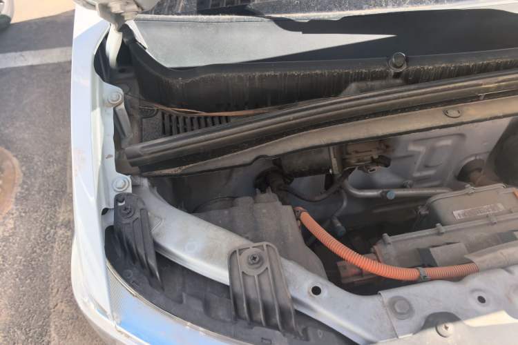 Used Wuling Hongguang MINIEV 2022 Zizai Version Lithium Iron Phosphate Engine Bay Right