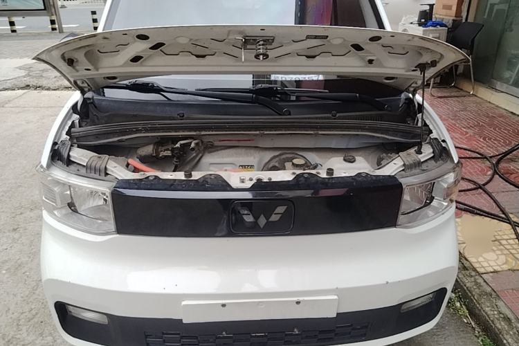 Used Wuling Hongguang MINIEV 2022 Zizai Version Lithium Iron Phosphate Engine Bay