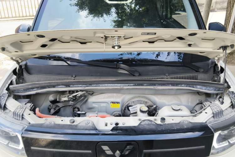 Used Wuling Hongguang MINIEV 2022 Macaron Premium Model – Lithium Iron Phosphate Engine Bay