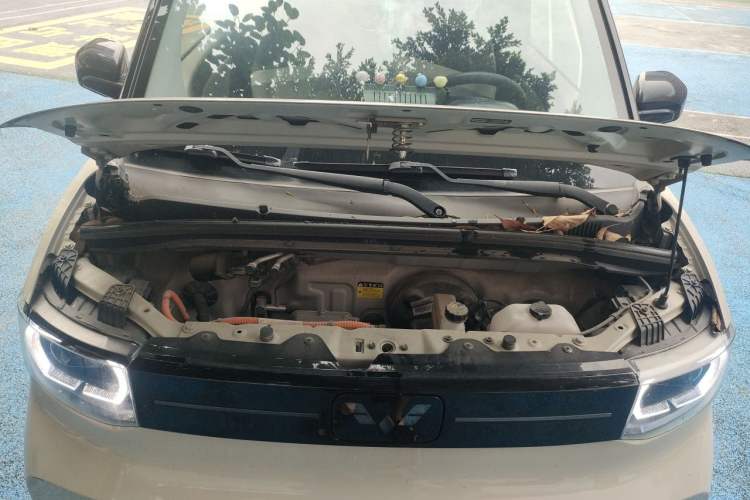 Used Wuling Hongguang MINIEV 2022 Macaron Premium Model – Lithium Iron Phosphate Engine Bay