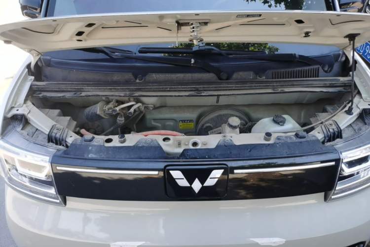 Used Wuling Hongguang MINIEV 2022 GAMEBOY 200km Gaming Edition with Lithium Iron Phosphate Engine Bay
