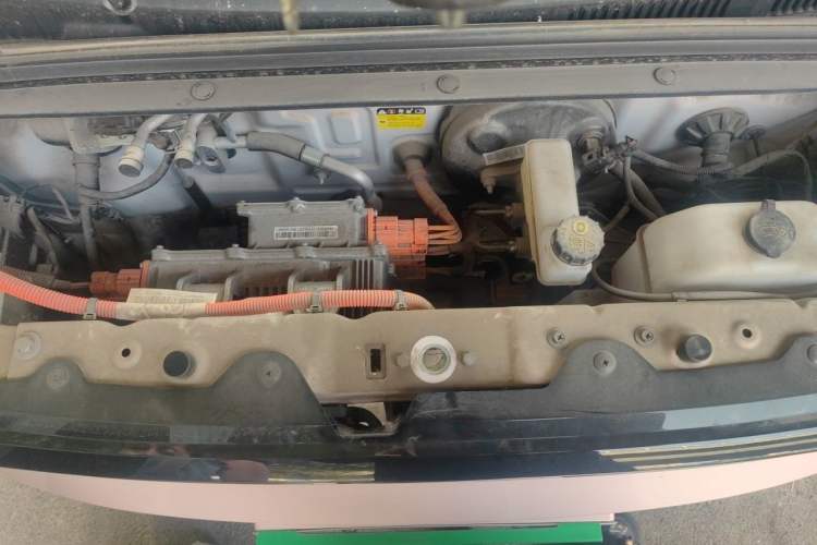 Used Wuling Hongguang MINIEV 2022 Macaron Premium Model – Lithium Iron Phosphate Engine Bay