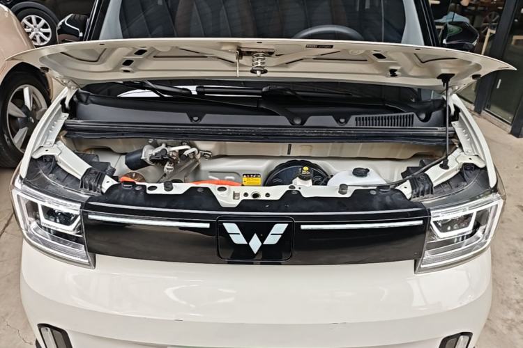 Used Wuling Hongguang MINIEV 2022 GAMEBOY 300km Enthusiast Model with Lithium Iron Phosphate Engine Bay